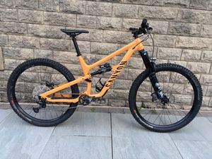 Canyon tout-suspendu – Enduro - 1