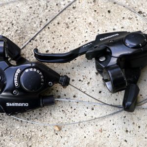 manettes vitesses shimano 8V à gachettes  - 1