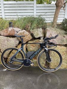 Vélo de contre la montre Giant - 1