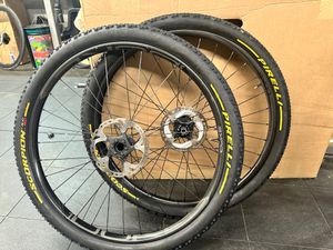Roue Duke Carbone  - 1