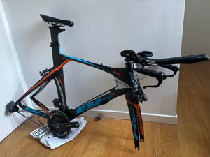 Vélo de chrono BH RC aéro taille M Ultegra électri... - 1