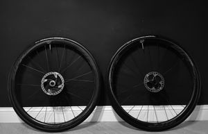 🔥réservées🔥ZIPP 202 NSW disc carbon pneus🔥dt sw... - 1