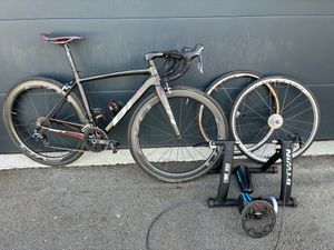 Vélo carbone BH ultralight + accessoires  - 1