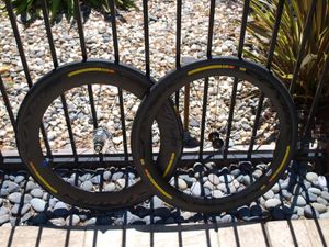 Paire de roues Mavic CXR-60 carbone boyaux avec fr... - 1