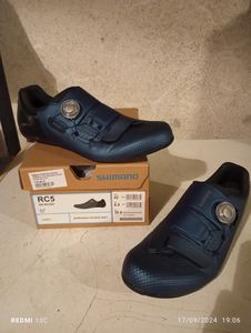 Chaussures Shimano RC5 neuve - 1