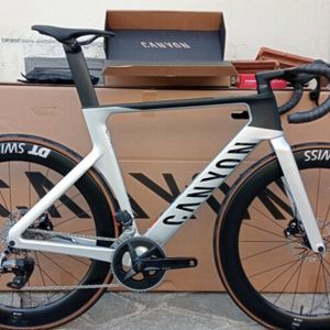 Canyon Aeroad CF SLX 7 Disc  - 1