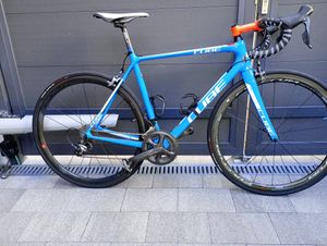 Vélo route cube - 1