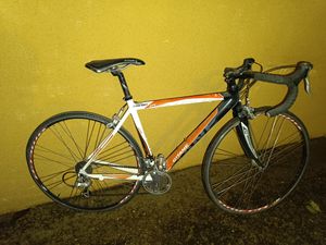 Vélo route Gitane taille 49 - 1