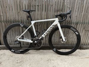Canyon ultimate CF SLX Ultégra DI2 - 1