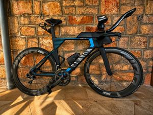 Canyon Speedmax CF SLX 8.0 Di2 – Zipp 404 Firecres... - 1