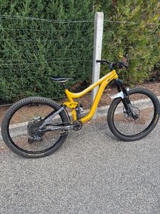 vtt giant tout suspendu - 1