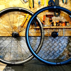 🏆GIANT SLR 2 DB HOOKLESS🏆 - 1