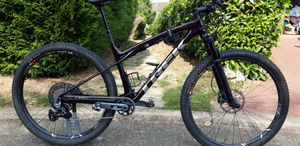 TREK Supercaliber SL 9.7 GX AXS - 1