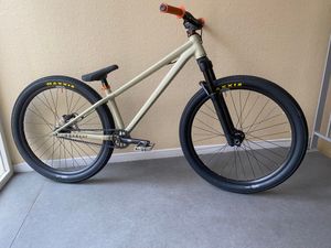 ABSOLUT Commencal - 1