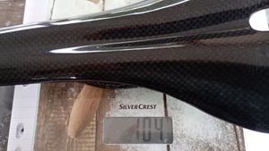 SELLE . TOUT CARBONE. POIDS 104G - 1