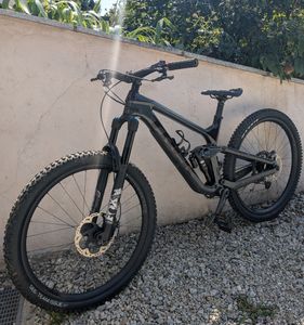 Trek Slash 9.8 XT (M/L) remis neuf - 1