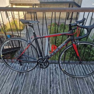 Vélo carbone 666 - 1