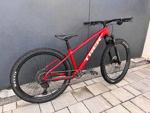 VTT Trek Marlin 8 gen 3  - 1