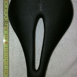 SELLE carbone ultralégère 109 gr pour CLM ou triat... - 1