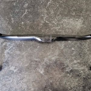 Cintre Pro Vibe Compact Aero Carbon - 1