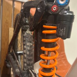 Amortisseur Fox DHX2 - 1