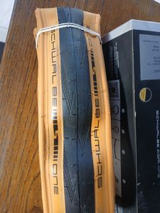 pneu Schwable one RaceGuard 700 x 25 Tubless - 1