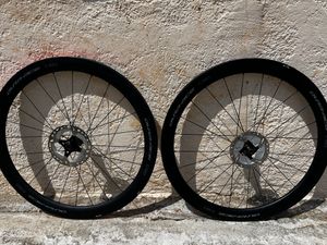 Roues dure ace - 1