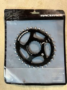 plateau alu RACEFACE 30 dents - 1