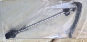 Axe de roue 9mm - 1