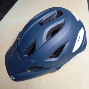 casque GIRO Montaro Mips 2 taille M tbé - 1