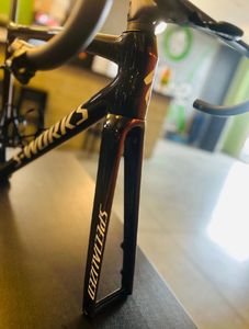 Specialized SL8 SWORKS kit cadre magenta - 1