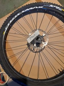 roue avant crossmax 29 boost - 1