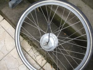 ROUE ARRIERE VAE 700 - 1