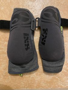 Coudières marque IXS taille M - 1
