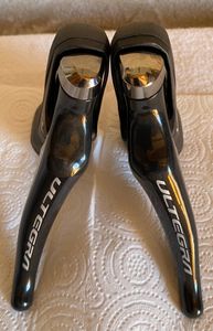 Leviers Shimano Ultegra R8000 11vit + dérailleur arrière ultegra R8000 - 1