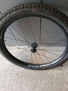 Roue avant VTT ROVAL 27,5 Tubeless - 1