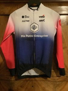 MAILLOT NEUF TAILLE M - 1