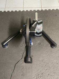 Wahoo KICKR V4 - 1
