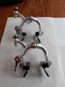 PAIRE ETRIERS CAMPAGNOLO - 1