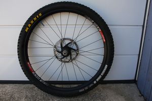 Roue complète DT Swiss moyeu Hope pro5 - 1