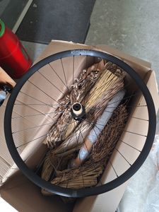 "NEUVES" Roues Hunt 4 season - 1