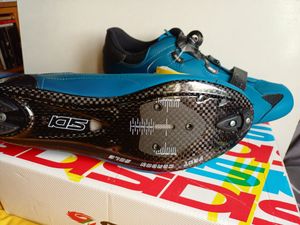 vds chaussures route sidi sixty taille 44 neuves  - 1