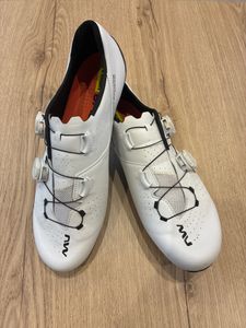 NORTHWAVE Chaussures velo route homme SONIC 2 blanc/noir/rouge