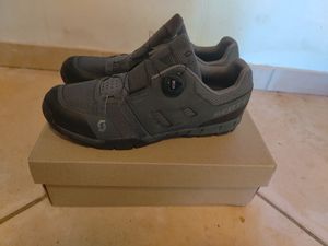 Vends chaussures VTT Scott crus-R 46 neuves - 1