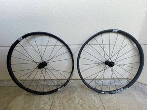 Roues en alu DT SWISS - 1