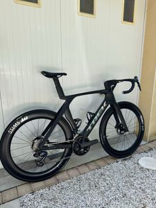 Madone SLR 6 eTap Gen 7 2023 - 1