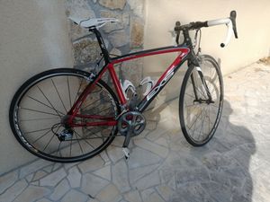 VTT scott carbone SCALE 940 et vélo route EXS carb... - 1