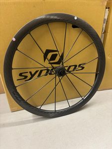 Roues Syncros Capital SL  - 1