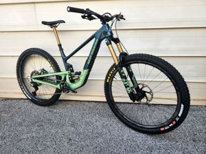 Rocky mountain Altitude Carbon 90 Rally Edition (2... - 1