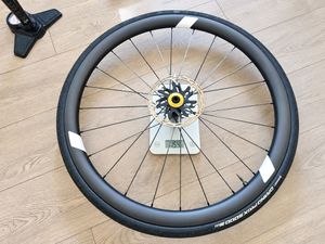 PAIRE DE ROUES CARBONE ROUTE – 1180 g LA PAIRE – X... - 1
